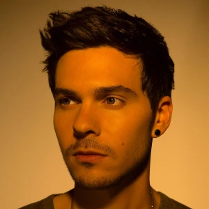 Mathew Koma